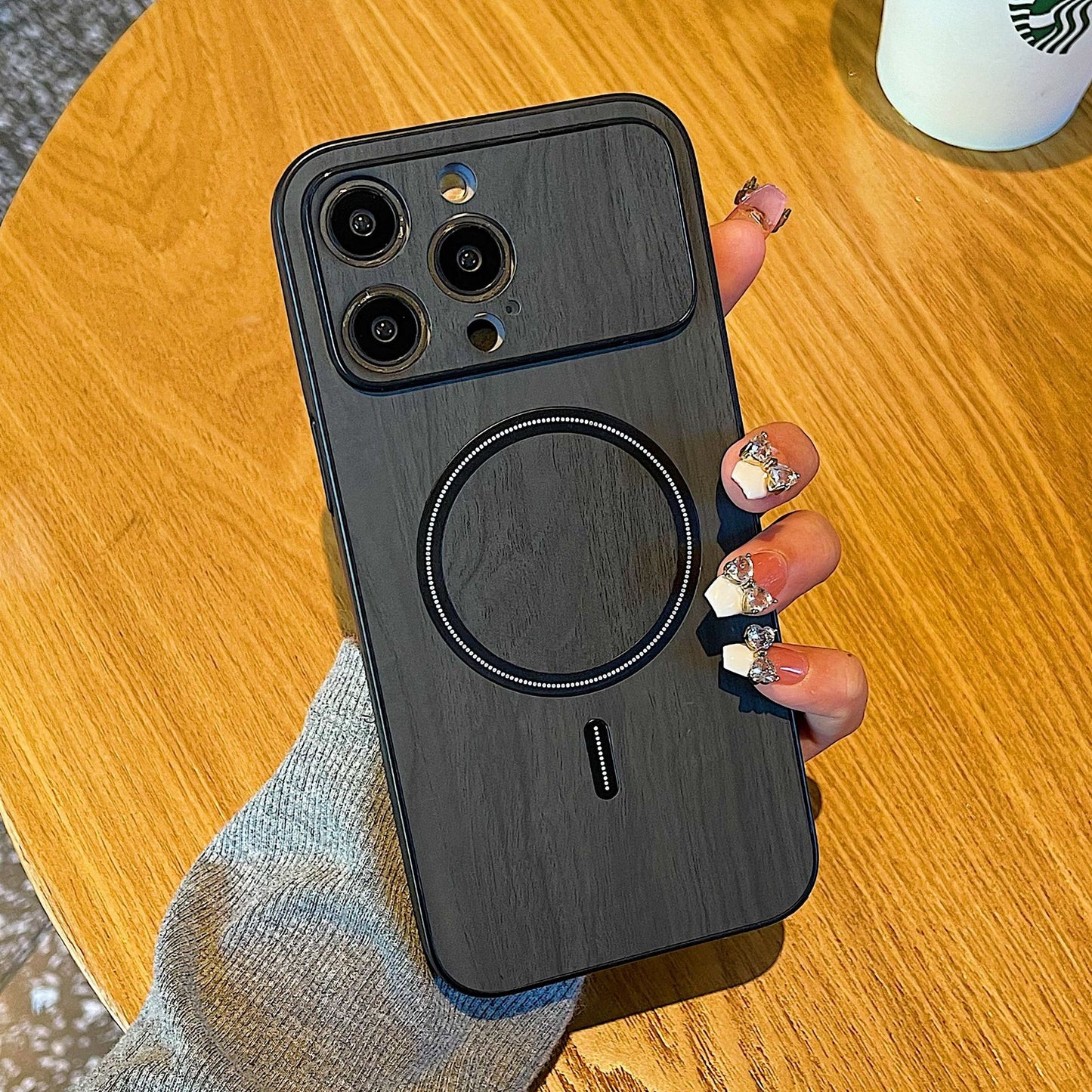 iPhone MagSafe Schutzhülle "Wood"