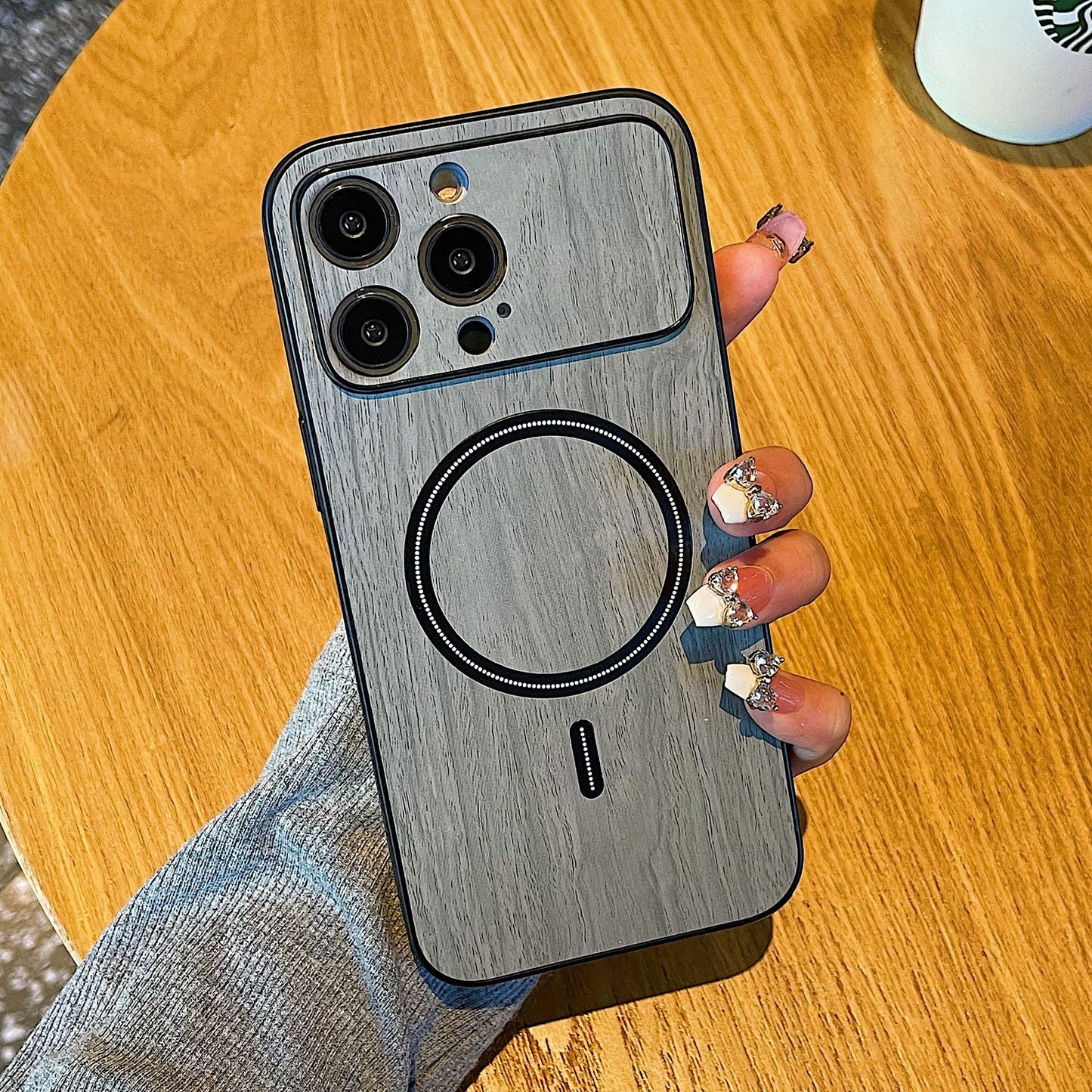 iPhone MagSafe Schutzhülle "Wood"